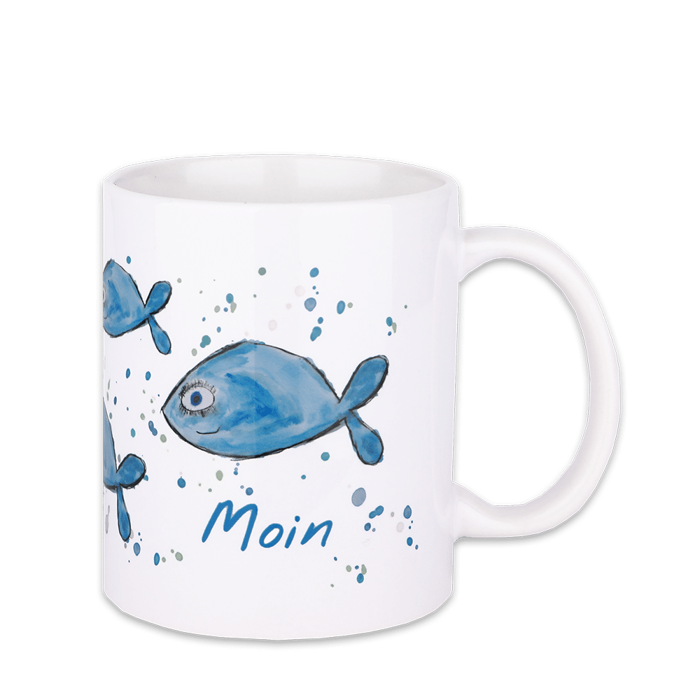 Bedruckte Tasse mit dem Motiv von fünf Fischen und dem Wort Moin.